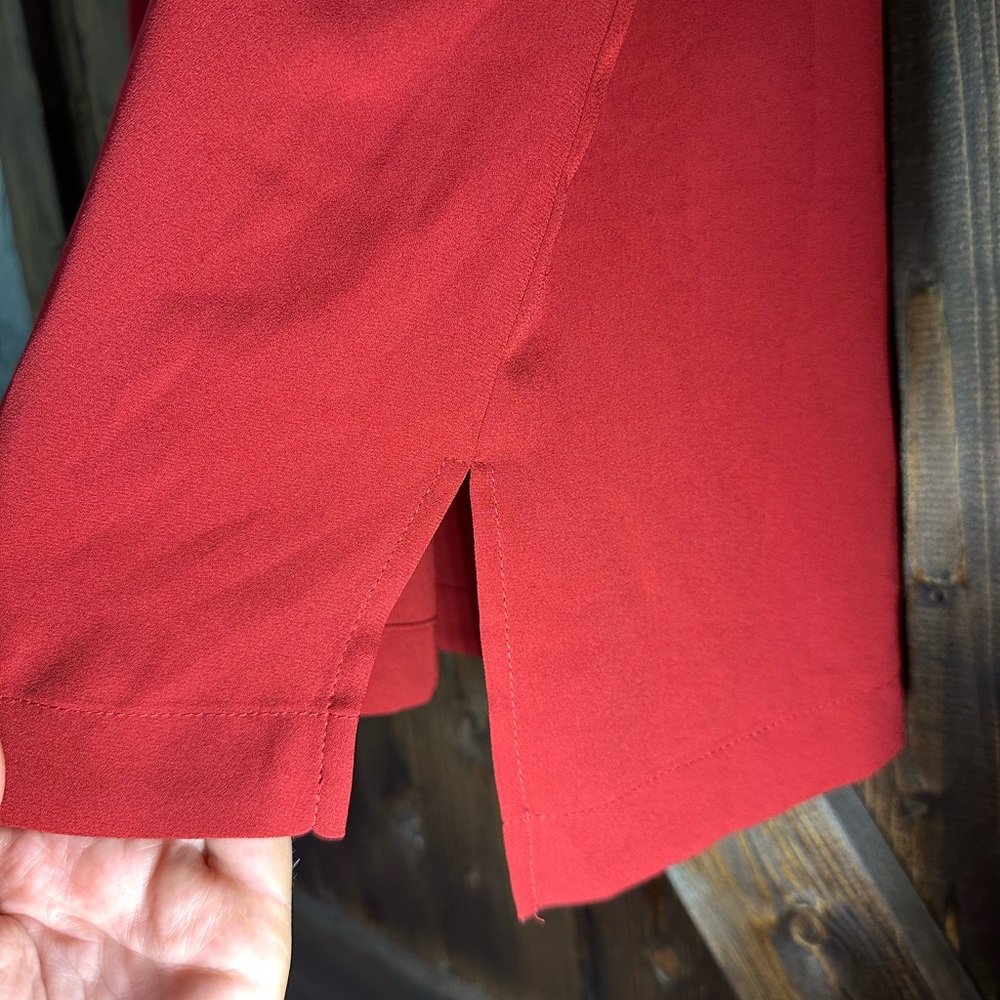 Loft Red Top - Picture 2 of 4